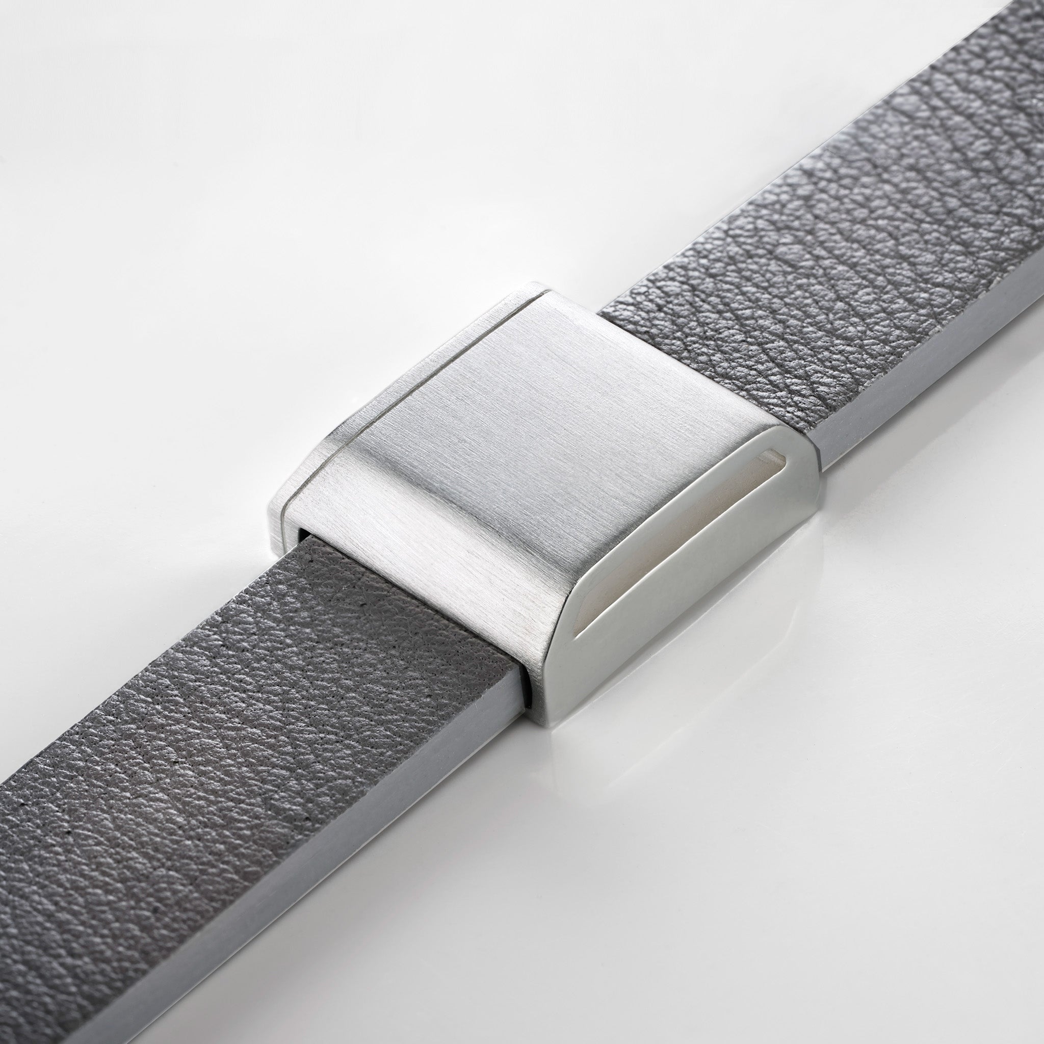 M21 Cuir gris