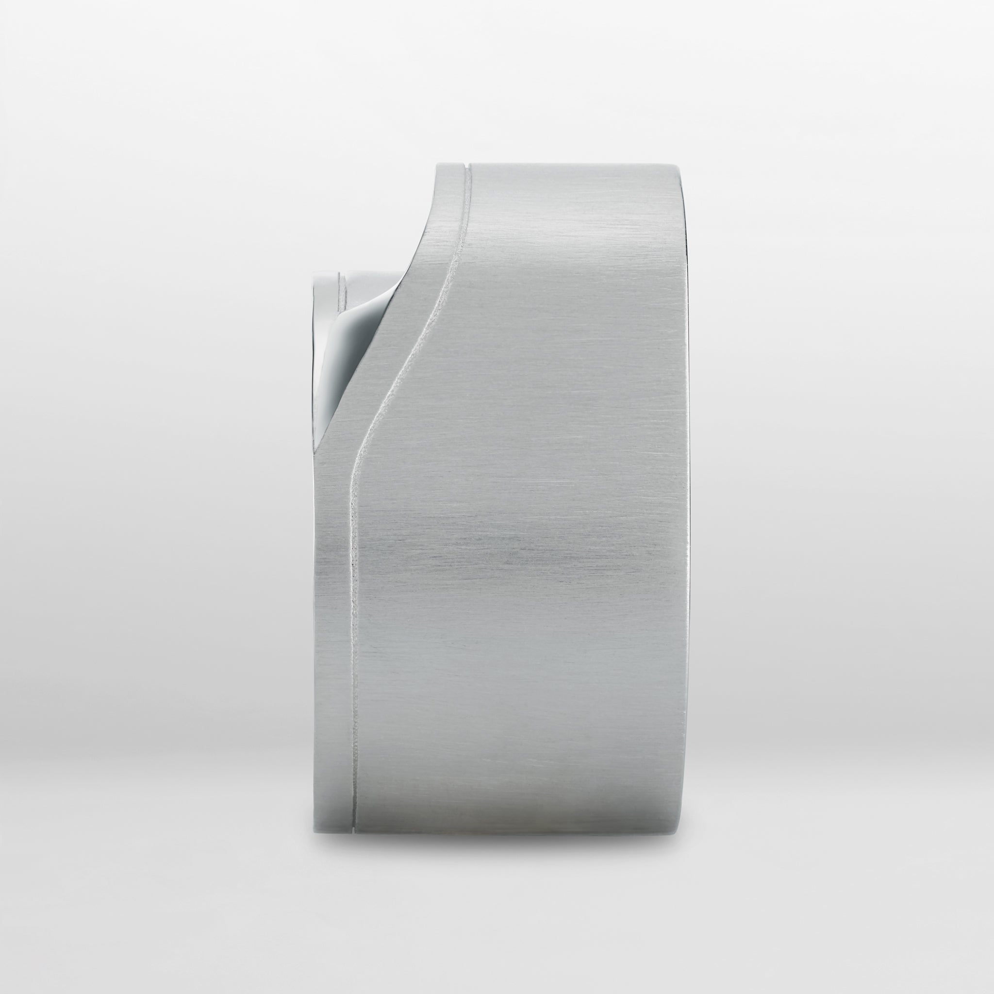 M8 ring silver side view photo sorux paris luxury jewellery  details consciousluxury uniqueness design mclaverok photo francois_fleury