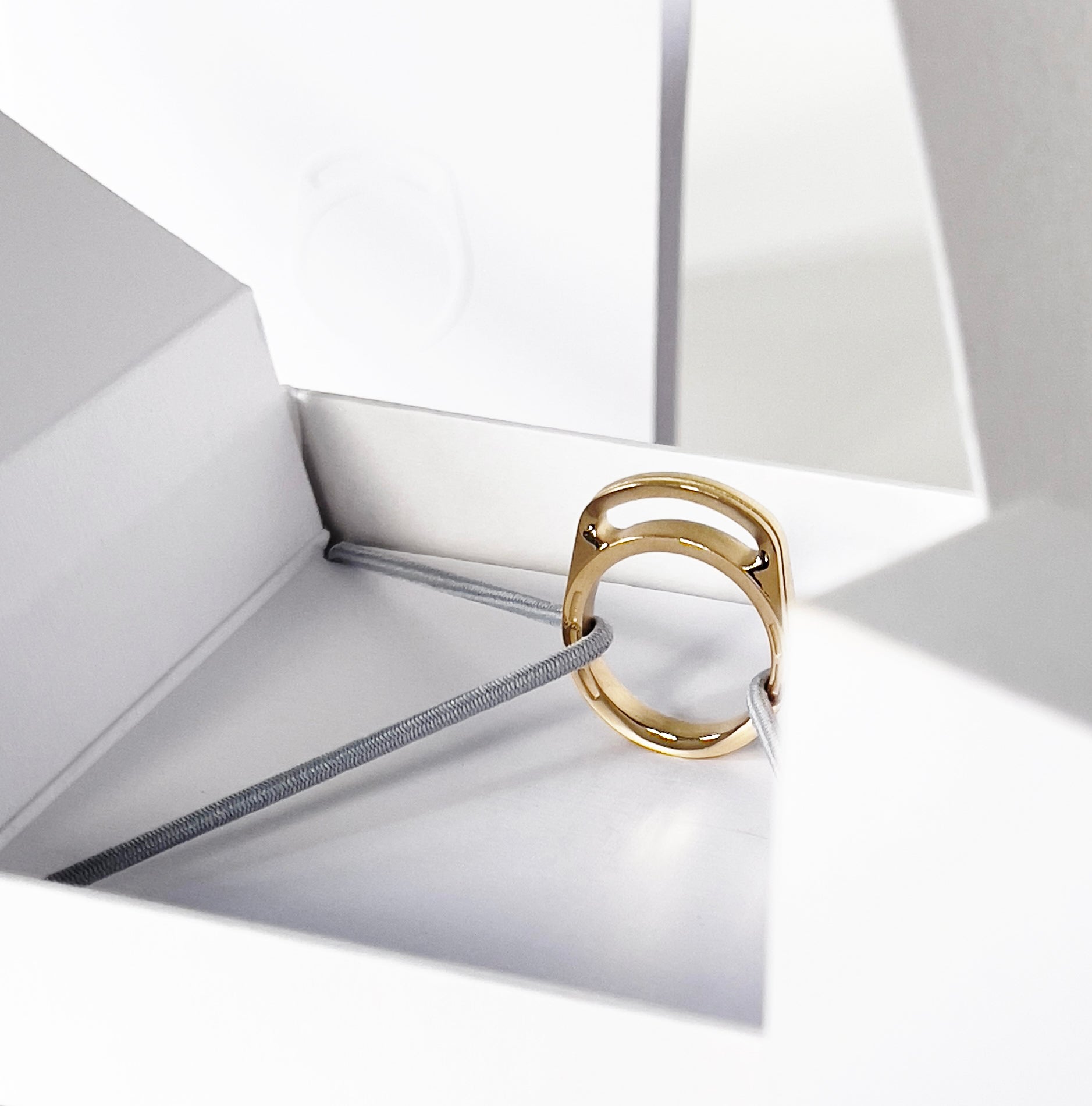 M1 Yellow Gold